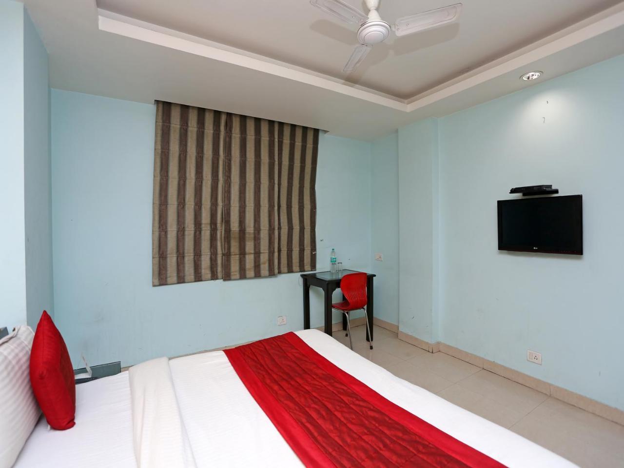 Oyo 6596 Hotel Flight Path New Delhi Bagian luar foto