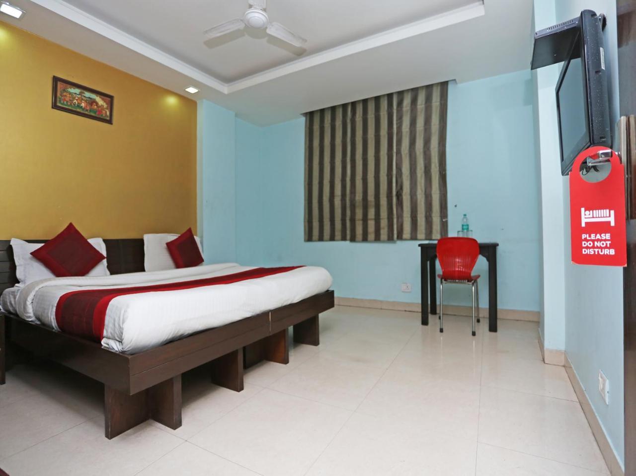 Oyo 6596 Hotel Flight Path New Delhi Bagian luar foto